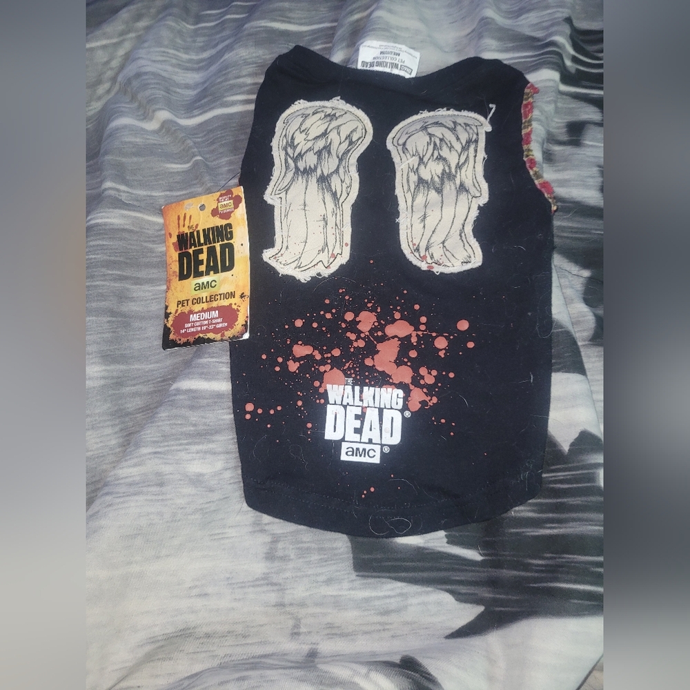 Walking Dead Black Dog T-Shirt with Wing Design